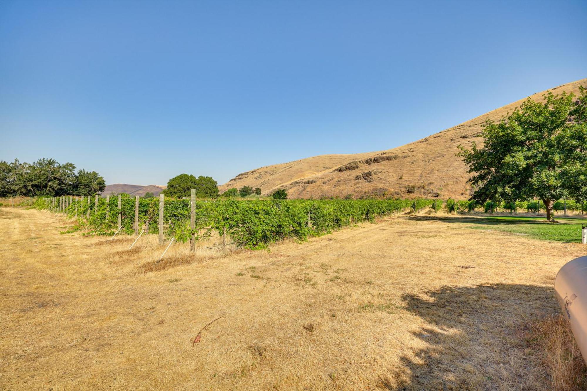 Mongata Winery Romantic Retreat On-Site Tastings! Milton-Freewater Eksteriør billede
