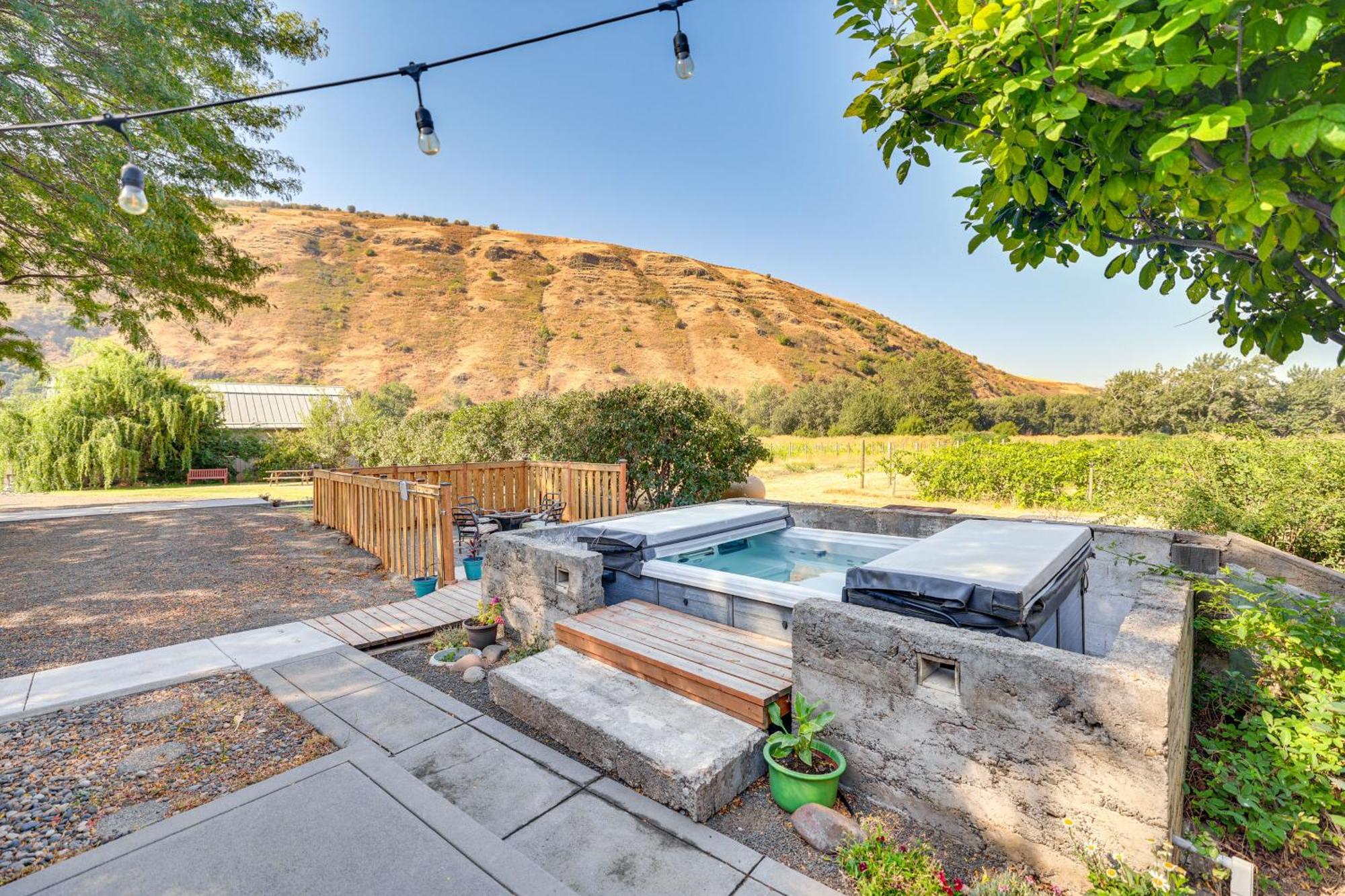 Mongata Winery Romantic Retreat On-Site Tastings! Milton-Freewater Eksteriør billede